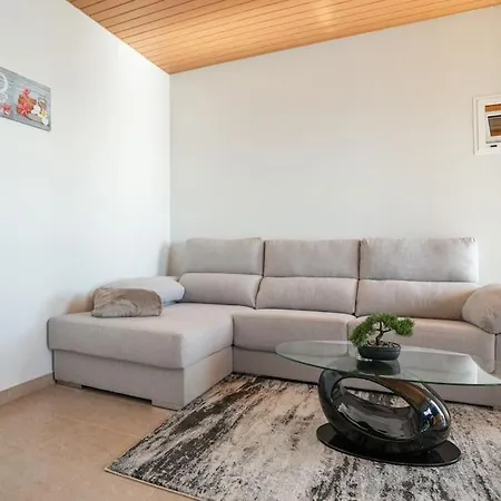 Marina View - Pool & Stunning Ocean View * Calheta