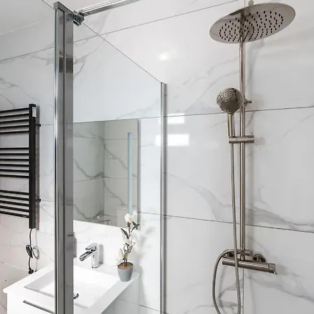 아파트 Marina View - Pool & Stunning Ocean View