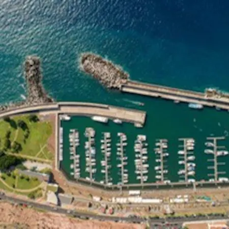 公寓 Marina View - Pool & Stunning Ocean View