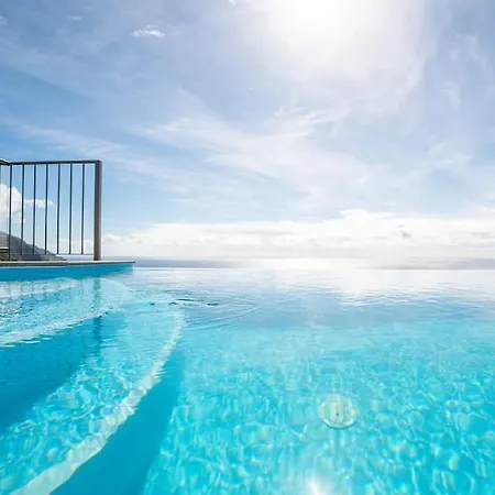 Marina View - Pool & Stunning Ocean View *