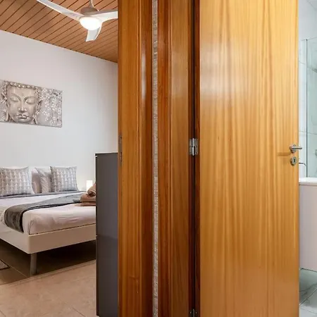 Marina View - Pool & Stunning Ocean View 公寓 卡列塔
