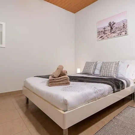 Marina View - Pool & Stunning Ocean View * كالهيتا