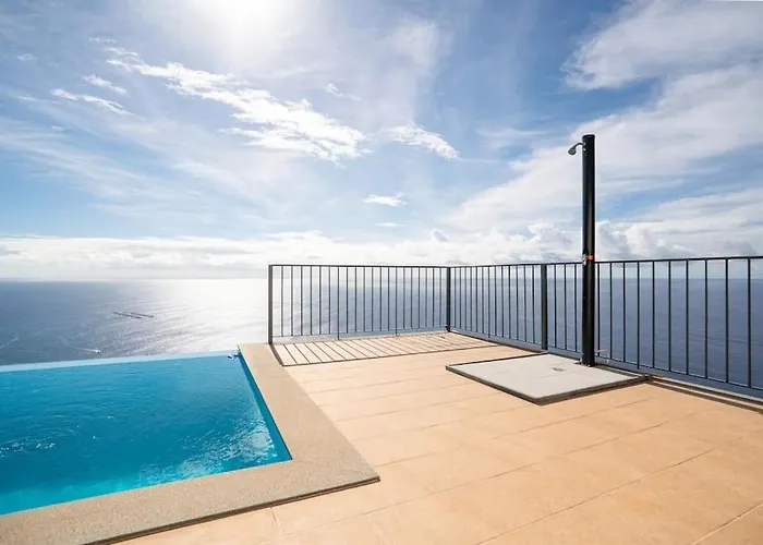 Marina View - Pool & Stunning Ocean View Lägenhet
