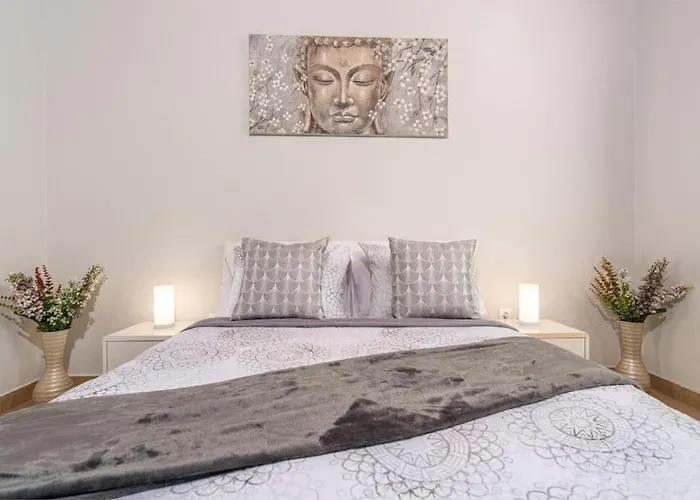 Apartmán Marina View - Pool & Stunning Ocean View *