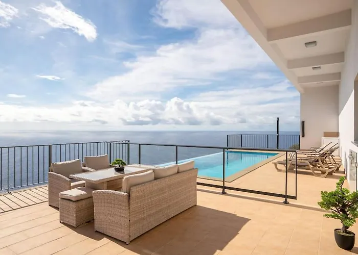 Lägenhet Marina View - Pool & Stunning Ocean View Calheta (Madeira)